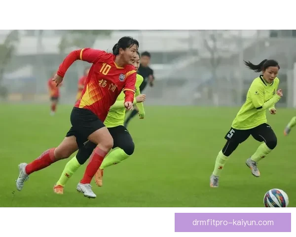 中国女足在世界杯上再创辉煌，展现强大实力备受关注